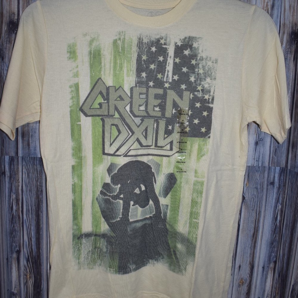 Green Day Athletic Fit Tee T-Shirt Sz S New